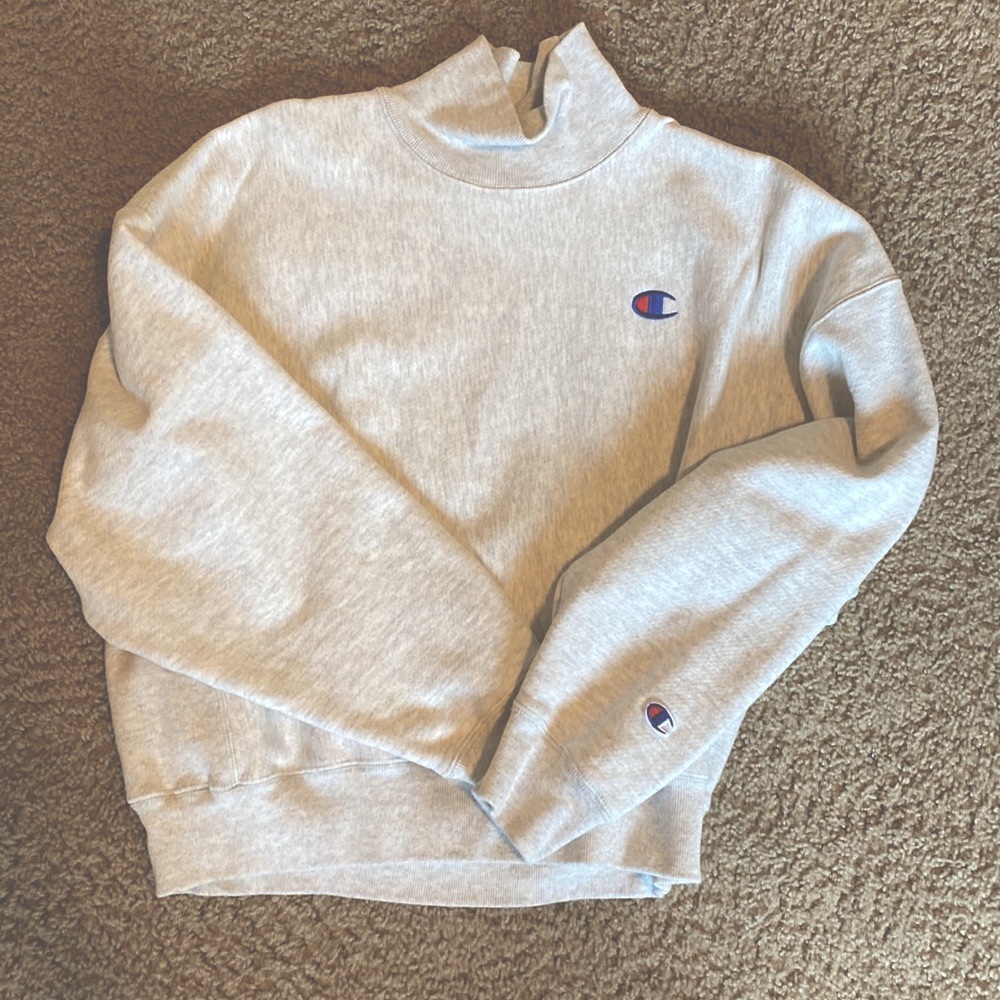 Small Champion Mock Turtleneck Sweatshirt